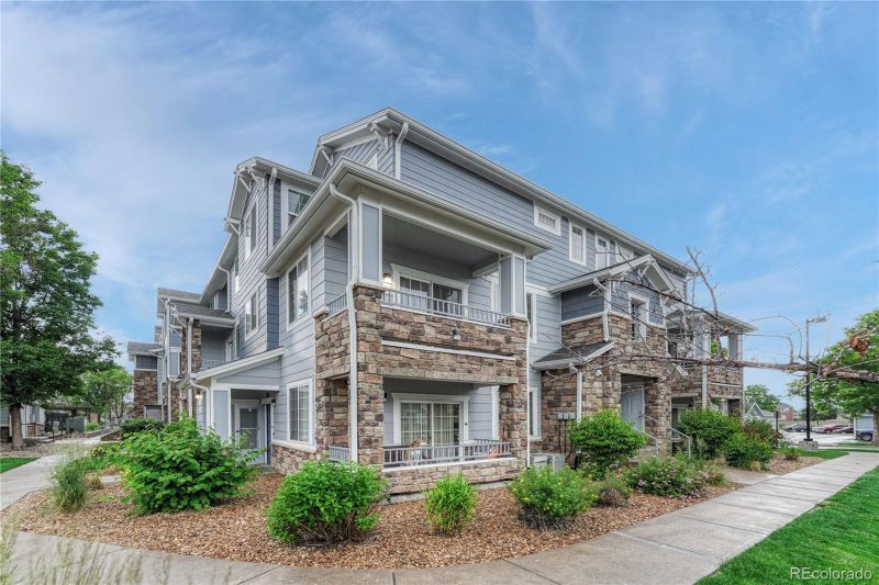 5255 Memphis St #1009, Denver, CO 80239
