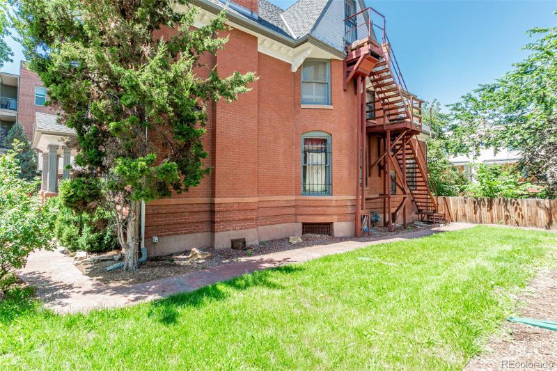 931 E 17th Ave, Denver, CO 80218