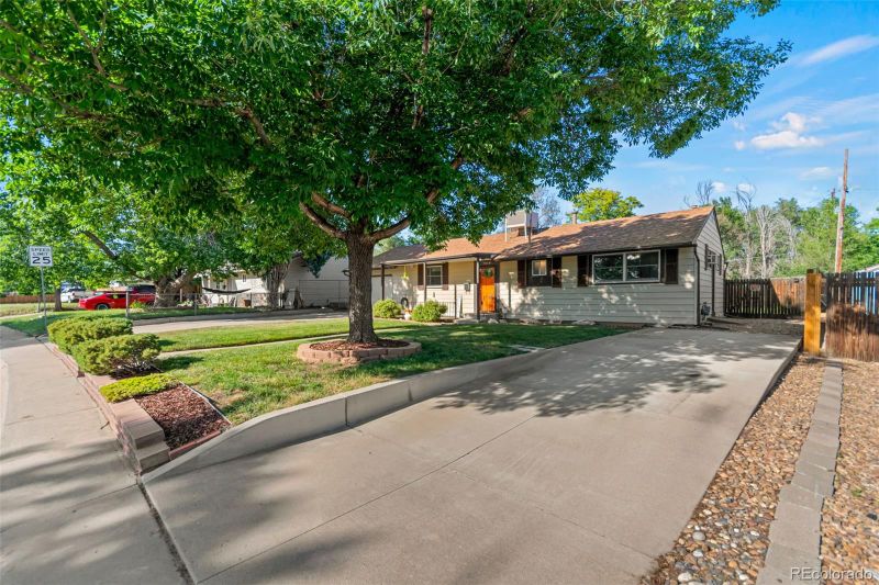 7310 Granada Rd, Denver, CO 80221
