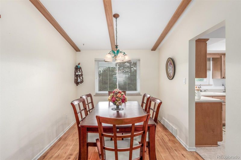 1324 E Easter Cir, Centennial, CO 80122