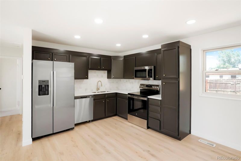 5554 Crystal Way, Denver, CO 80239