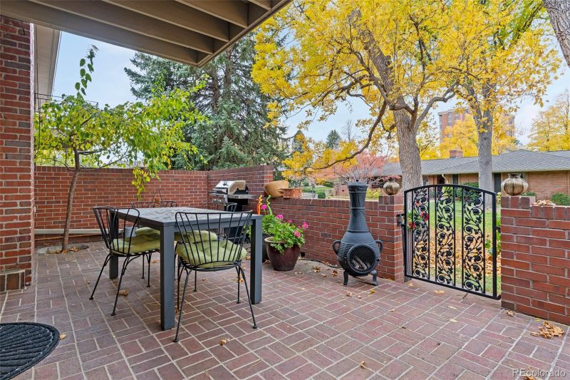 3434 S Race St, Englewood, CO 80113