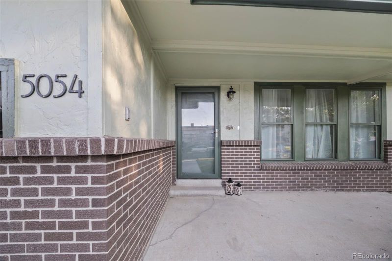 5054 W 61st Dr, Arvada, CO 80003
