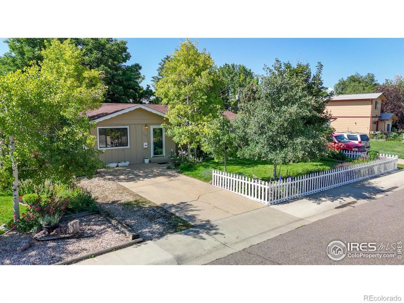 1112 E 16th St, Loveland, CO 80538