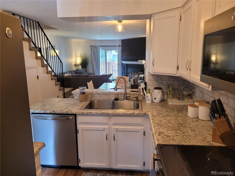 15507 E Louisiana Ave, Aurora, CO 80017