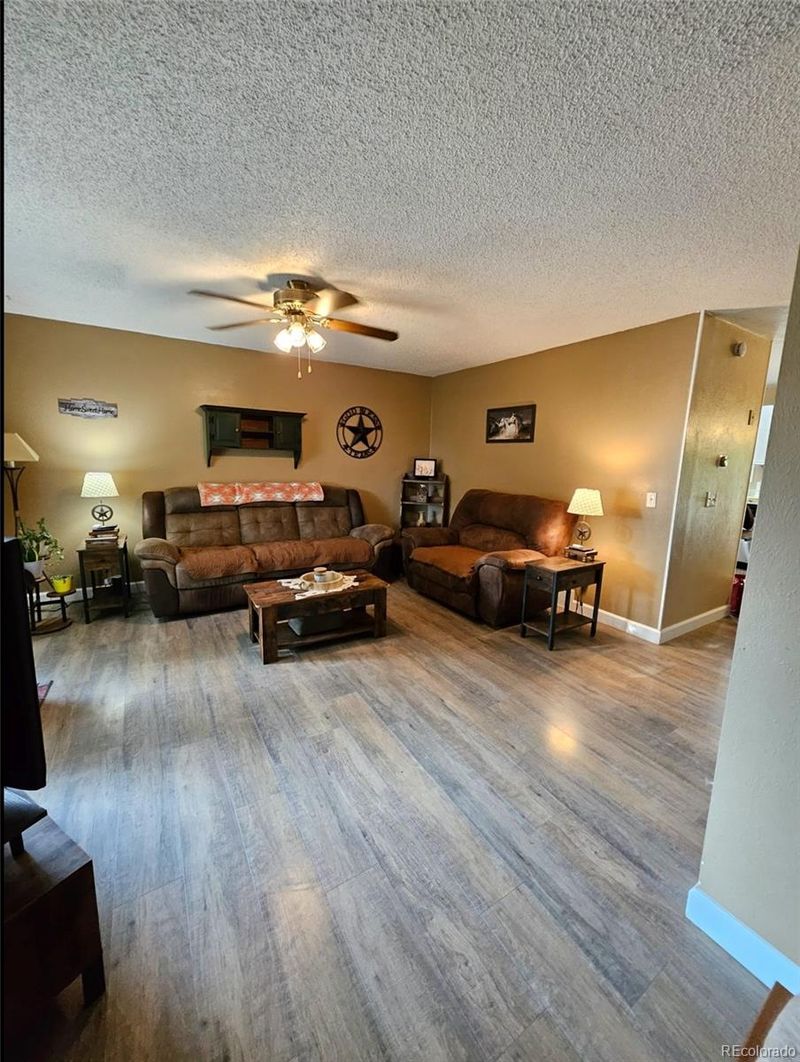 2034 S Truckee St, Aurora, CO 80013