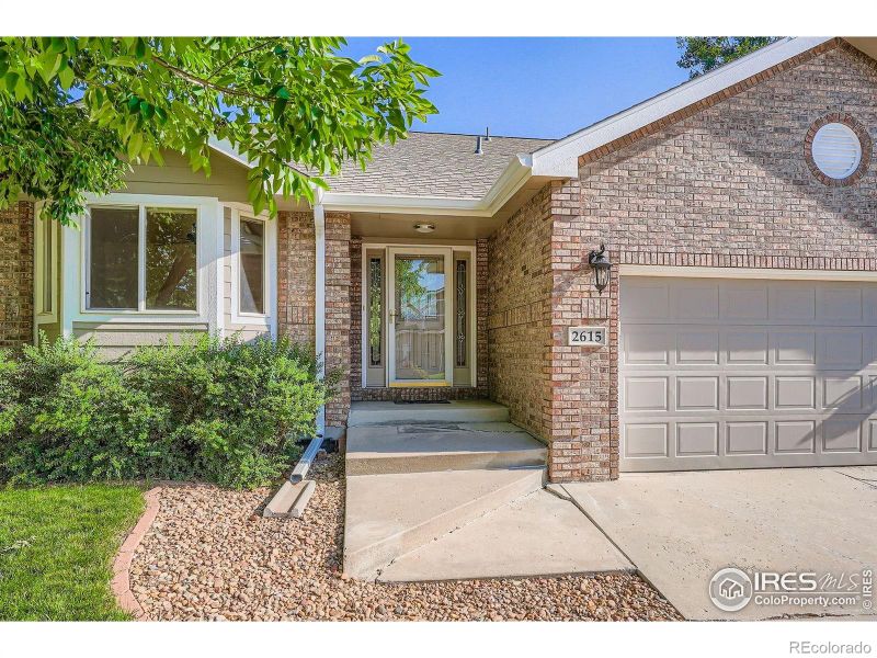 2615 Falcon Dr, Longmont, CO 80503