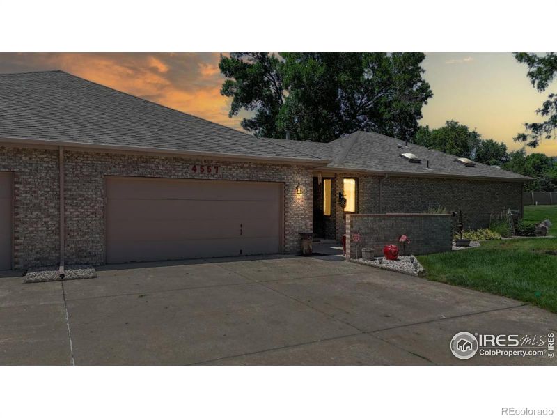 4557 W Pioneer Ln, Greeley, CO 80634