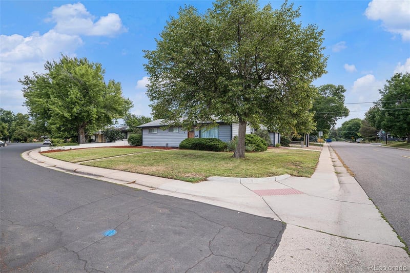 1694 S Elm St, Denver, CO 80222