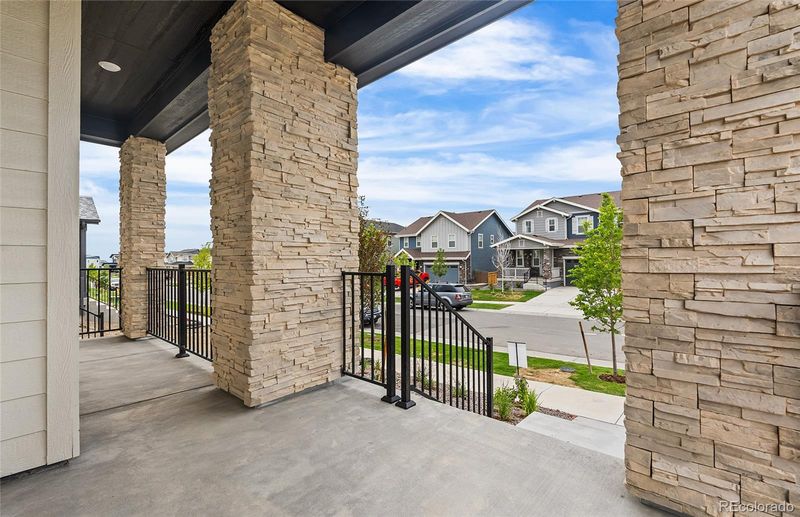 21176 E 62nd Dr, Aurora, CO 80019