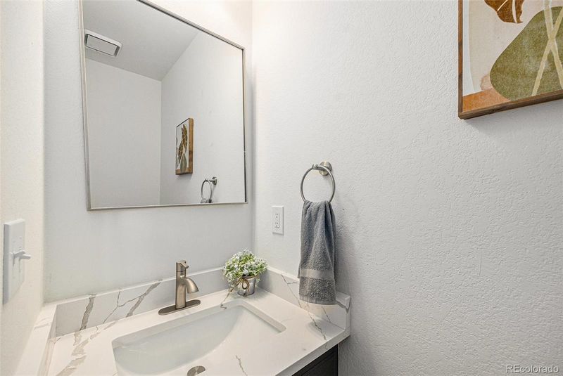 6774 S Independence St, Littleton, CO 80128