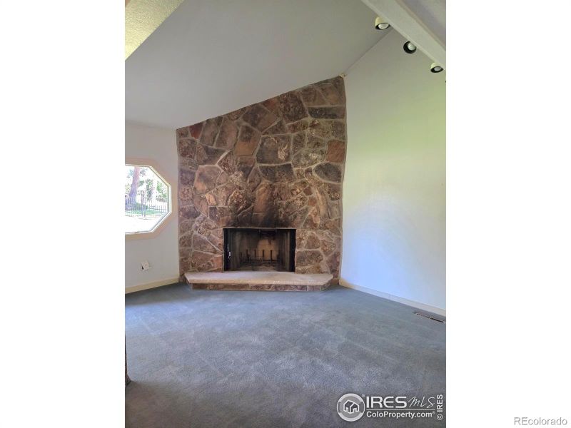 1550 W 28th St #1, Loveland, CO 80538