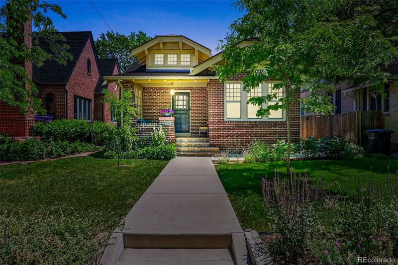 836 Steele St, Denver, CO 80206