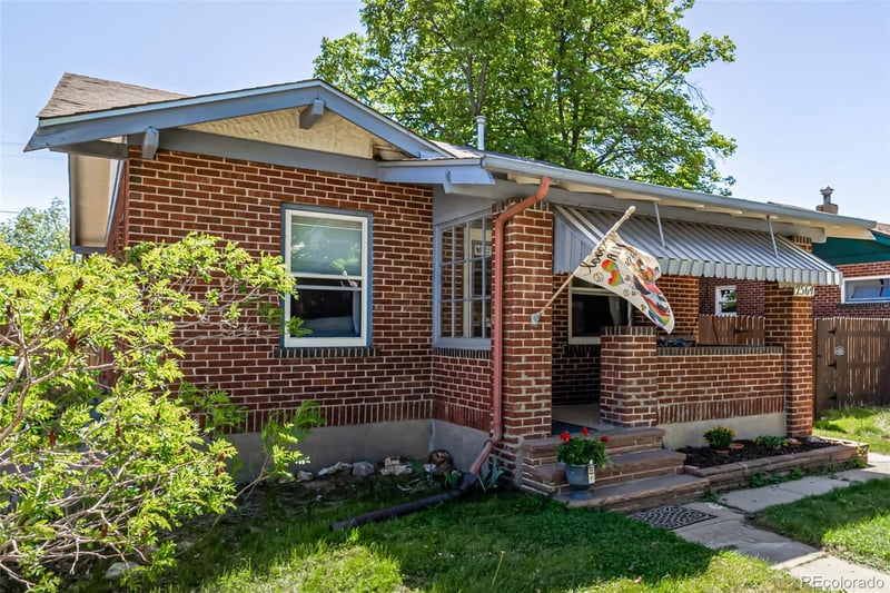 2564 S Acoma St, Denver, CO 80223
