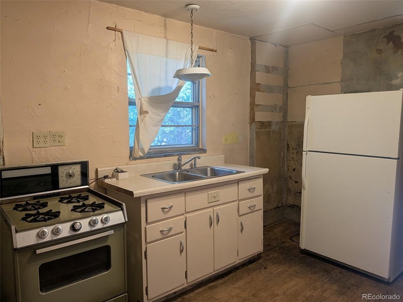 4209 Perry St, Denver, CO 80212