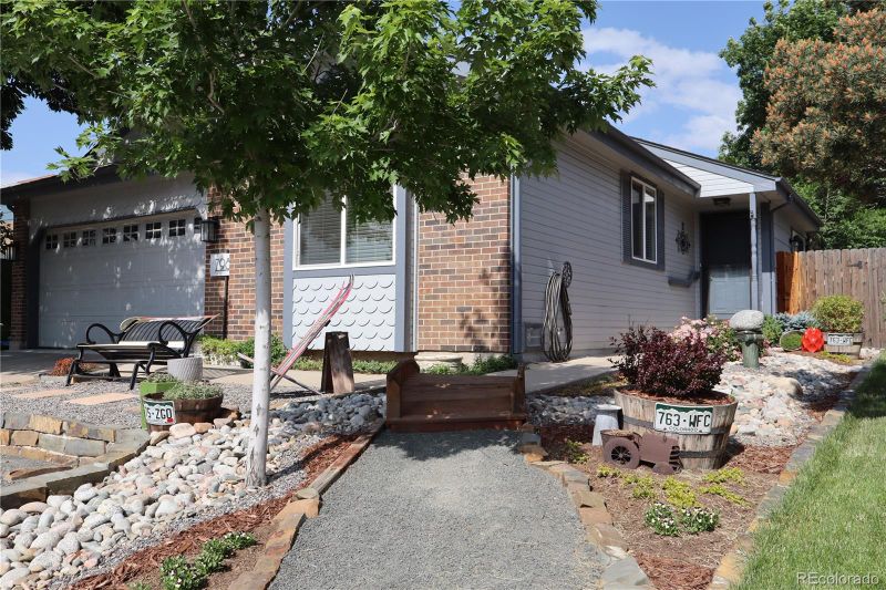 7988 S Johnson Ct, Littleton, CO 80128