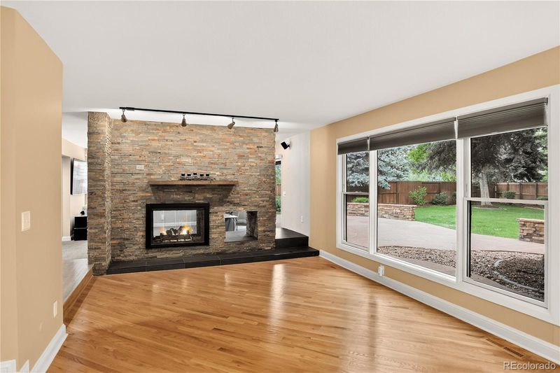 6338 S Oneida Ct, Centennial, CO 80111