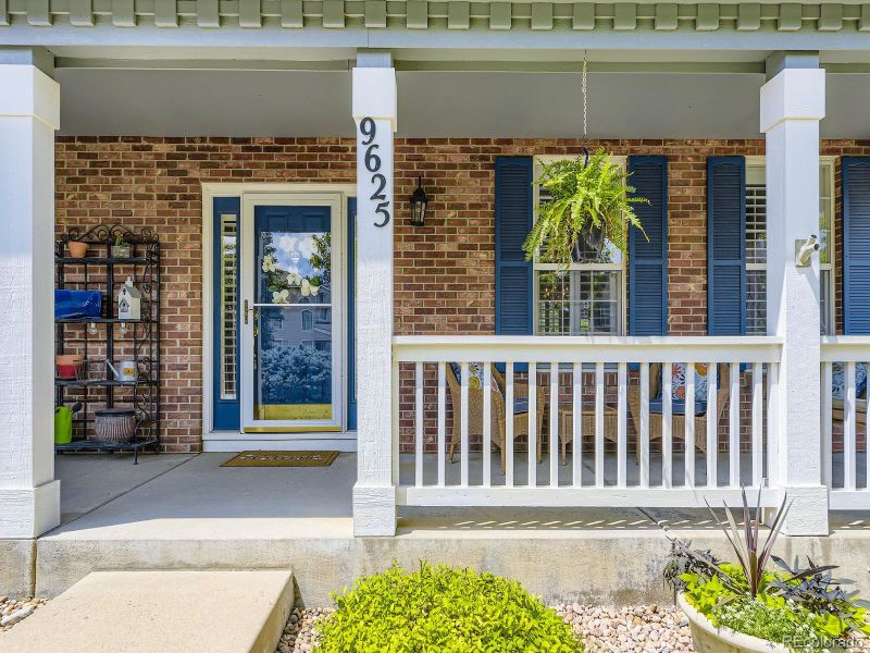 9625 S Hackberry St, Highlands Ranch, CO 80129