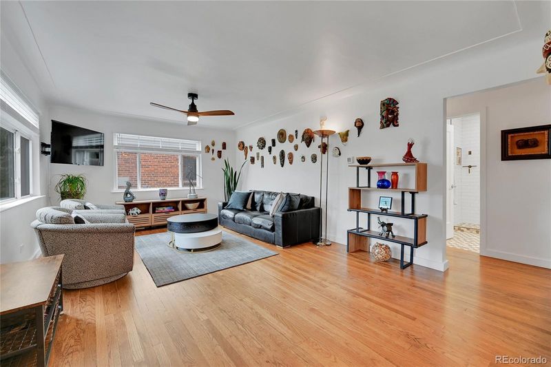 845 Jasmine St, Denver, CO 80220