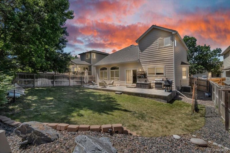 18647 E Berry Dr, Aurora, CO 80015