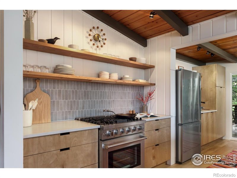 451 Cedar Dr, Lyons, CO 80540