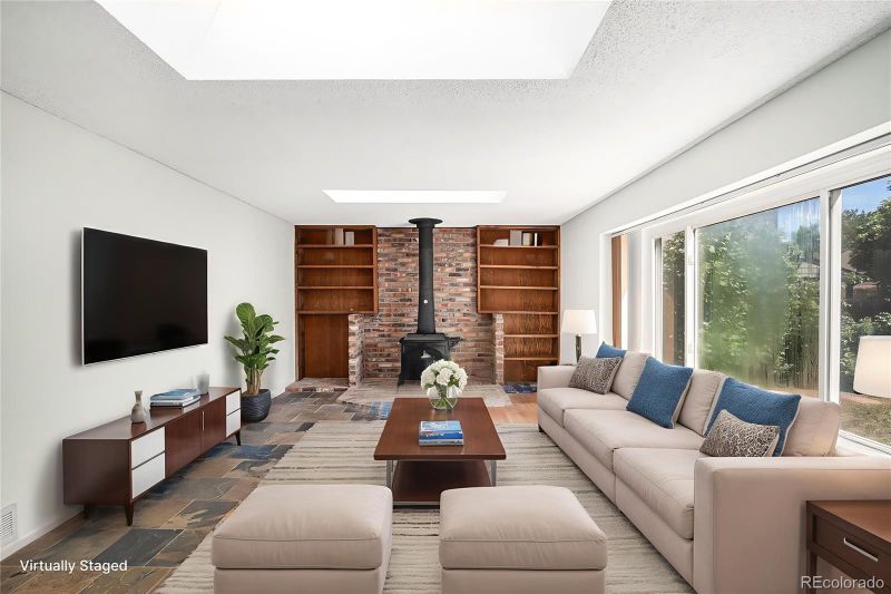 15892 E Arkansas Pl, Aurora, CO 80017