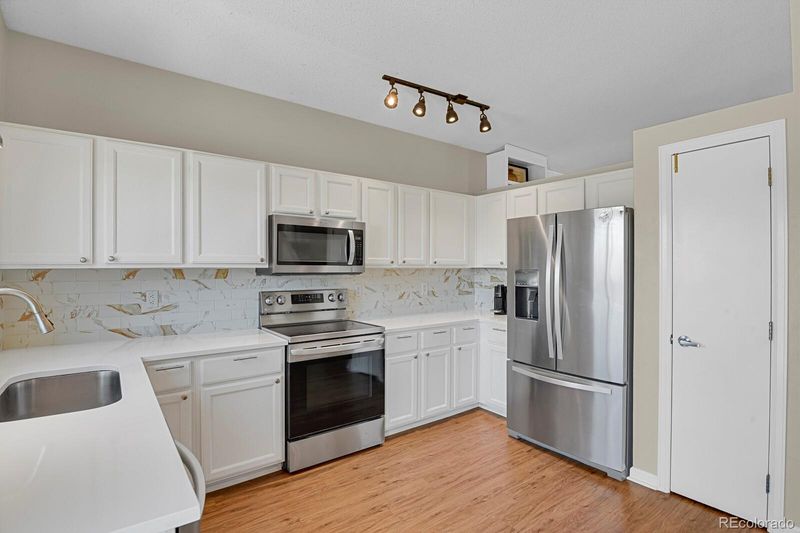 20356 Willowbend Ln, Parker, CO 80138