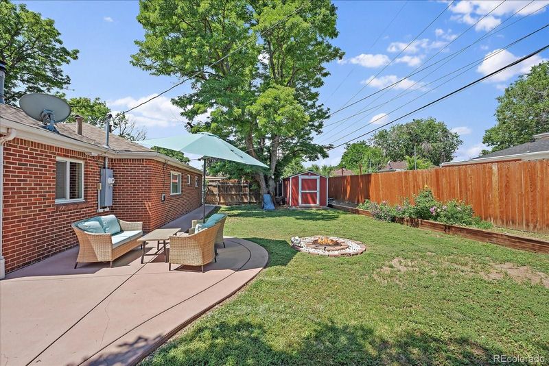 1561 Phoenix Ct, Thornton, CO 80229