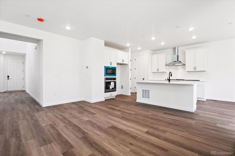 9286 Telluride Ct, Commerce City, CO 80022
