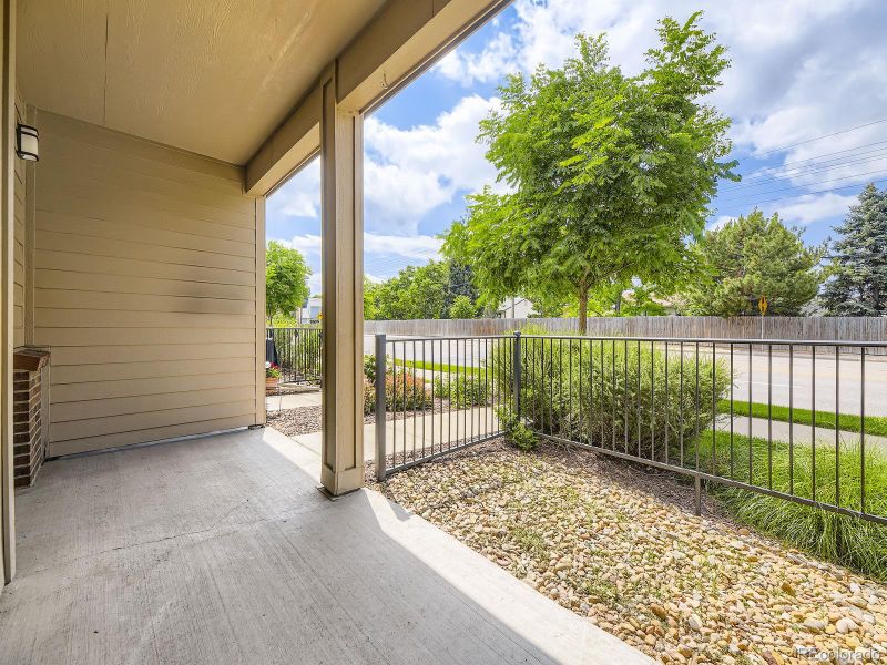 600 E Dry Creek Pl, Littleton, CO 80122
