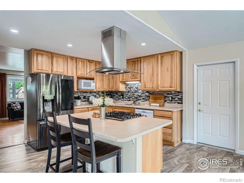 1085 Jade St, Broomfield, CO 80020