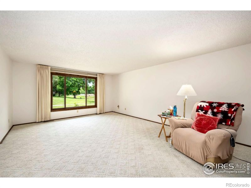 1100 Taft Ave #13, Loveland, CO 80537