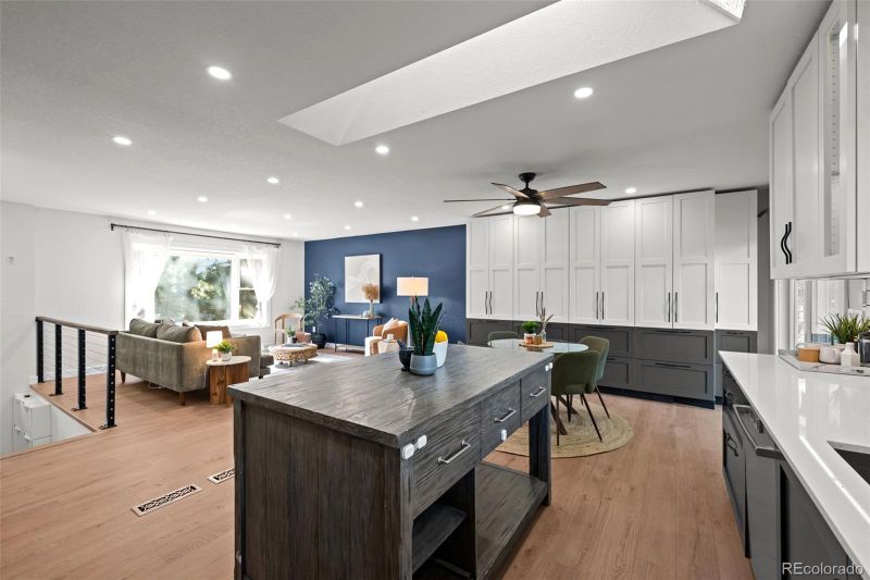 6742 Cole Cir, Arvada, CO 80004