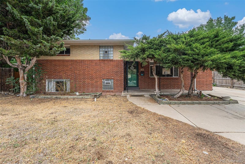 1314 S Eliot St, Denver, CO 80219