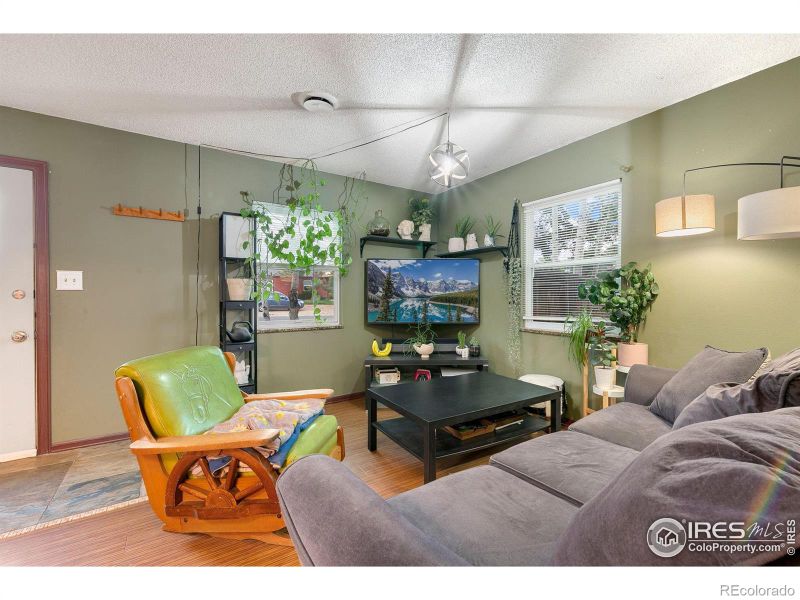 2909 W Olive St, Fort Collins, CO 80521