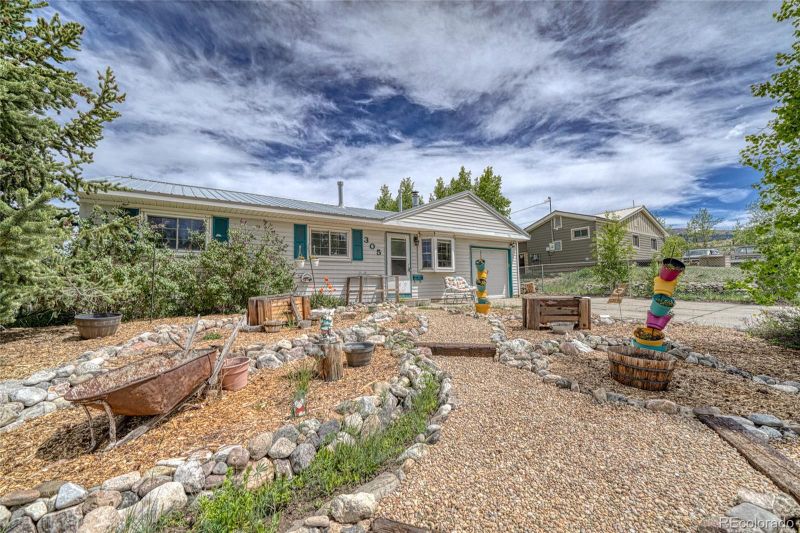 305 Mount Princeton Dr, Leadville, CO 80461