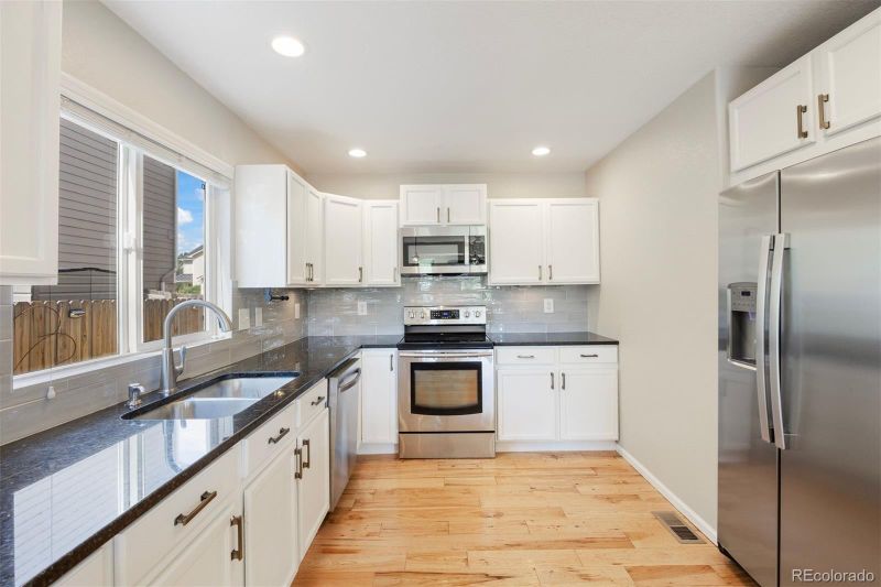 777 Whispering Oak Dr, Castle Rock, CO 80104