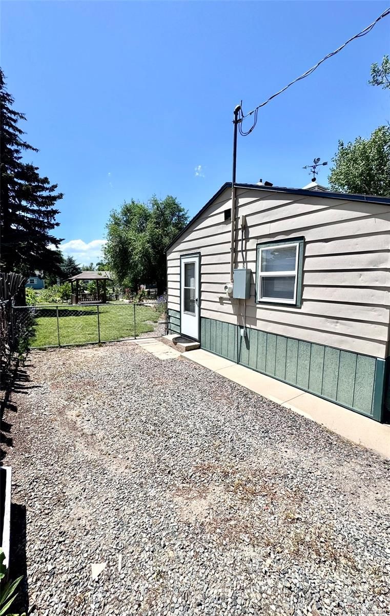 1270 Havana St, Aurora, CO 80010