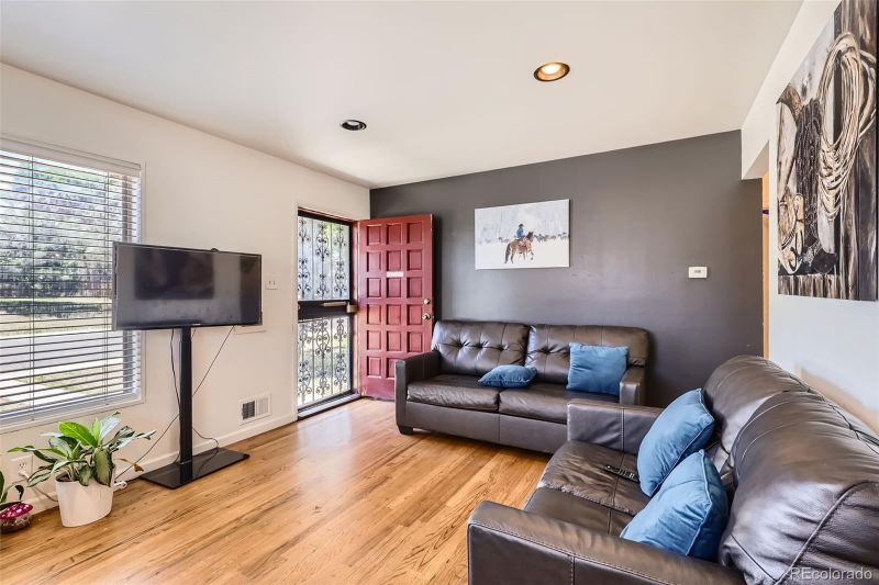 7146 Jennie Dr, Denver, CO 80221