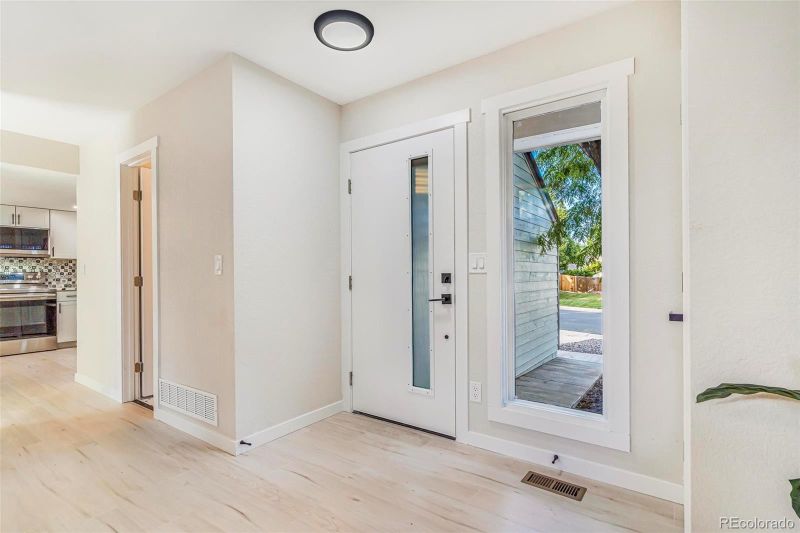 3713 S Ensenada St, Aurora, CO 80013