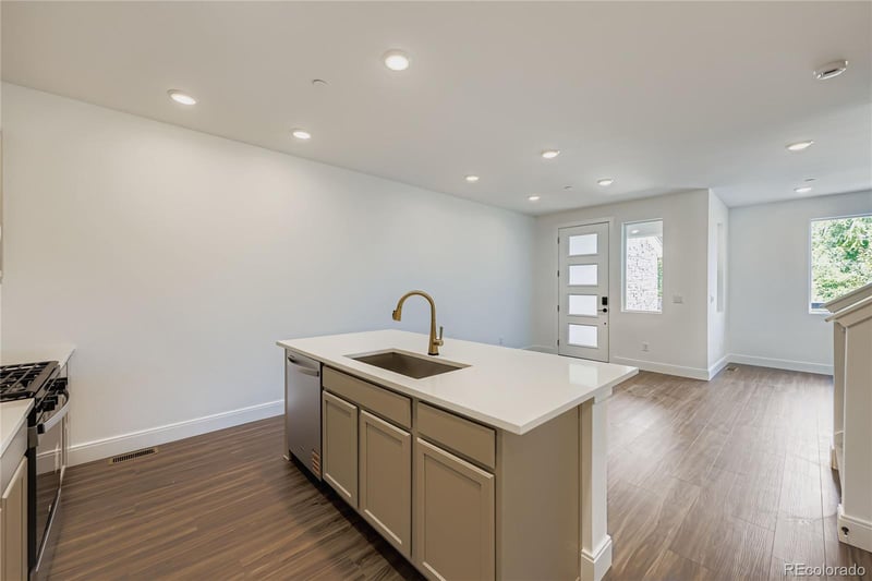 2475 W 69th Pl, Denver, CO 80221