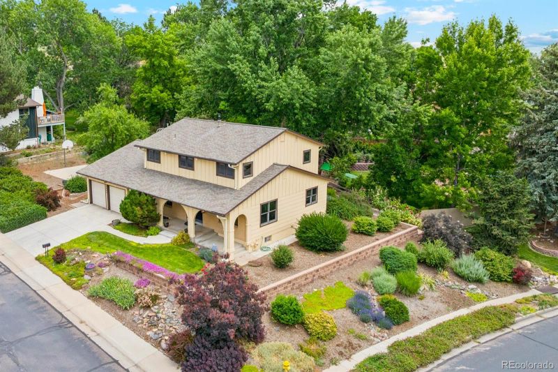 2444 S Yarrow Way, Lakewood, CO 80227