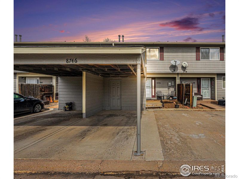 8746 Carr Loop, Arvada, CO 80005