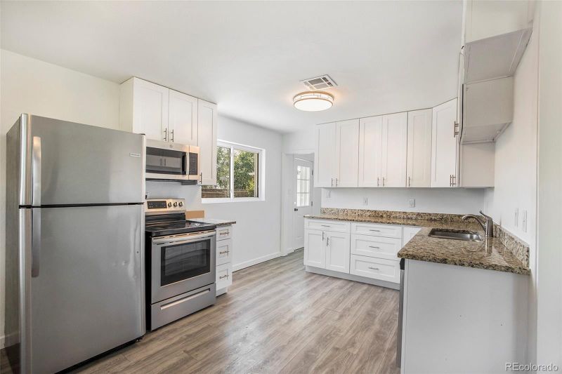 1550 Eppinger Blvd, Thornton, CO 80229