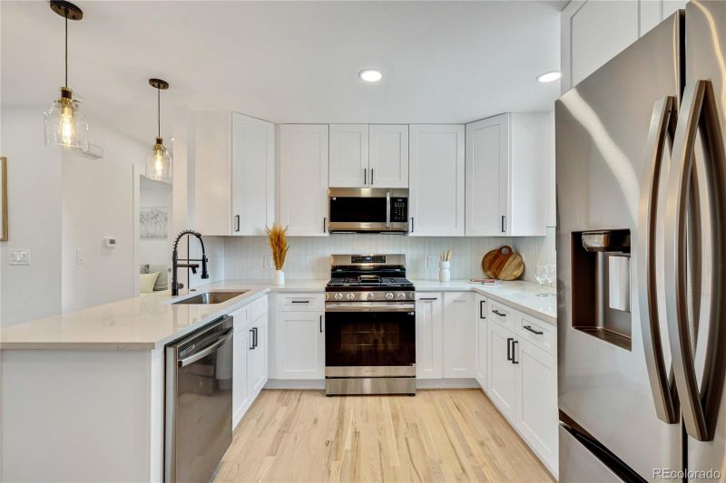 1226 W 98th Ave, Northglenn, CO 80260