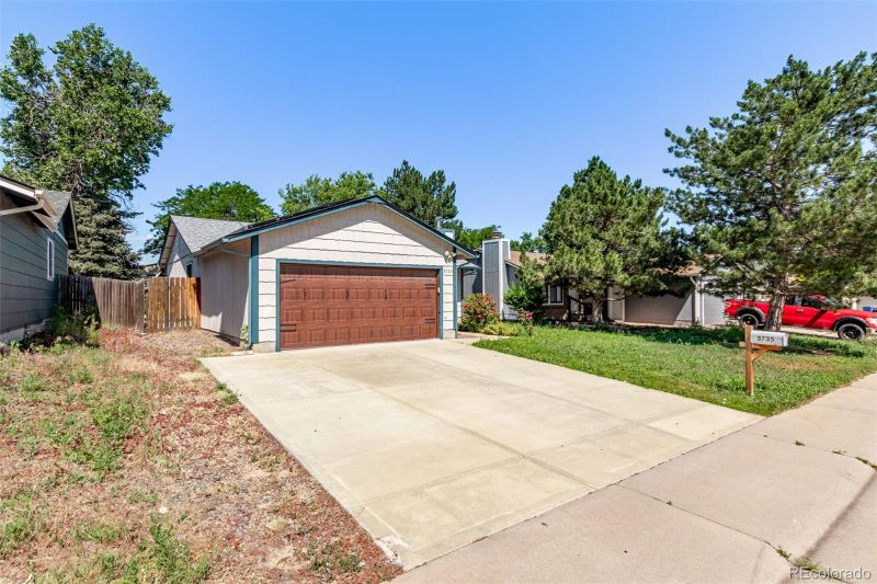 3735 S Lewiston St, Aurora, CO 80013