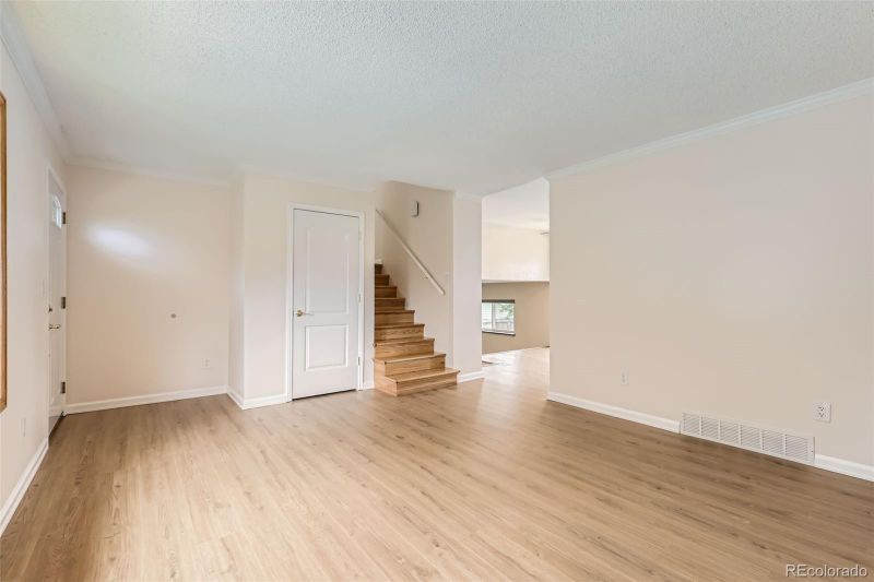 1729 S Ouray Ct, Aurora, CO 80017