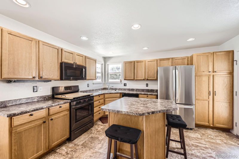 5770 Waverley Ave, Firestone, CO 80504