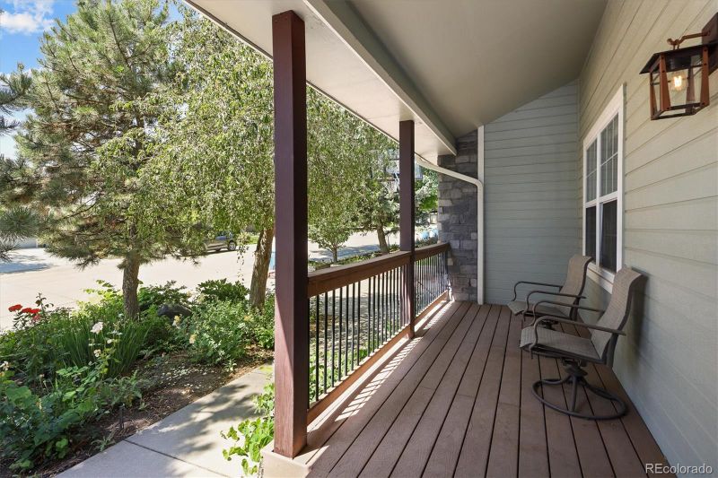 691 Tamarisk Ct, Louisville, CO 80027