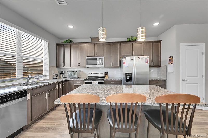 847 Great Plains Ave, Berthoud, CO 80513